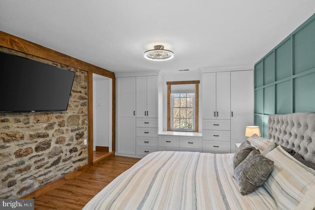 566 SCENIC DR, Bernville, PA 19506