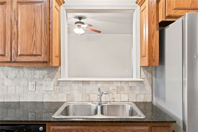 801 E Marietta Court, Rogers, AR 72758