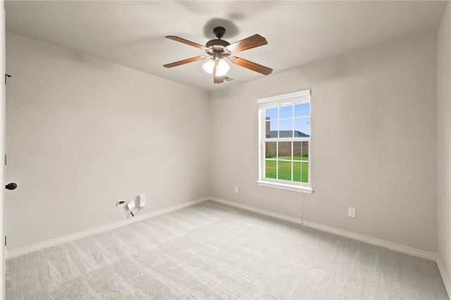 801 E Marietta Court, Rogers, AR 72758