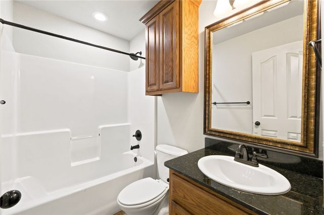 801 E Marietta Court, Rogers, AR 72758