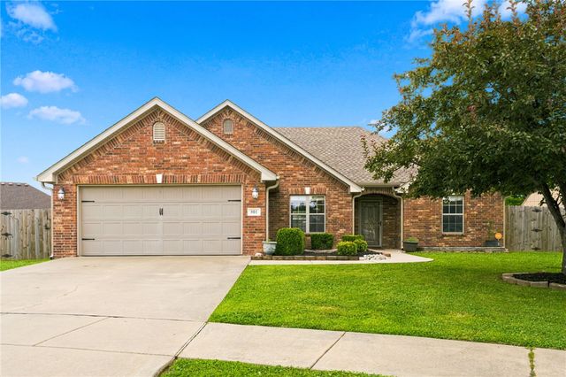 801 E Marietta Court, Rogers, AR 72758