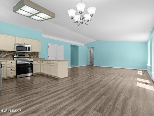 158 Rosecrest Drive, Fernley, NV 89408