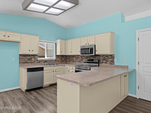 158 Rosecrest Drive, Fernley, NV 89408