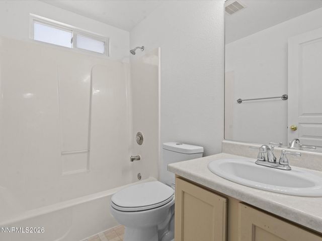 158 Rosecrest Drive, Fernley, NV 89408