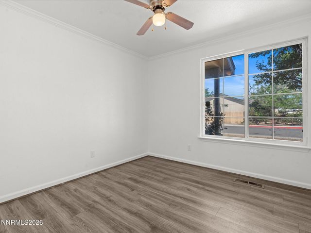 158 Rosecrest Drive, Fernley, NV 89408
