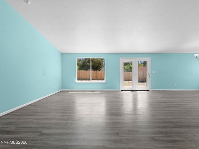 158 Rosecrest Drive, Fernley, NV 89408
