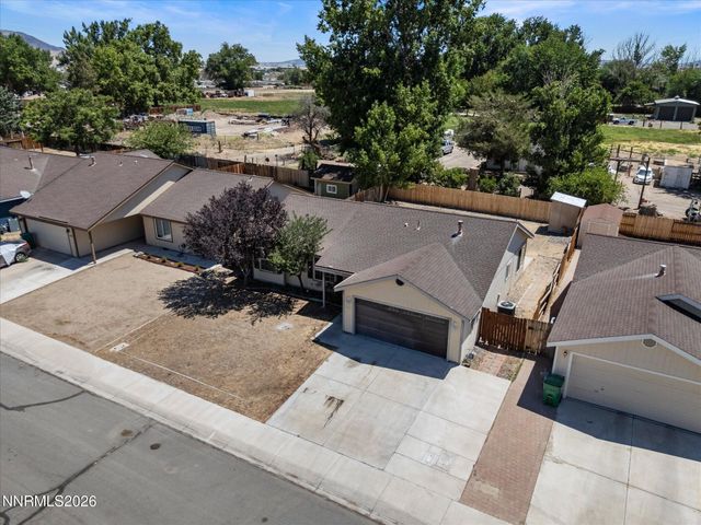 158 Rosecrest Drive, Fernley, NV 89408