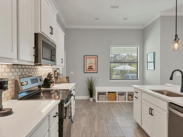 10461 EUSTON AVENUE, Englewood, FL 34224