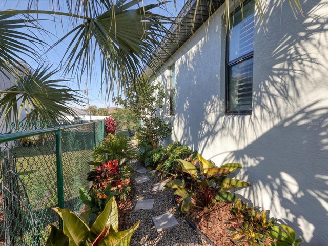 10461 EUSTON AVENUE, Englewood, FL 34224