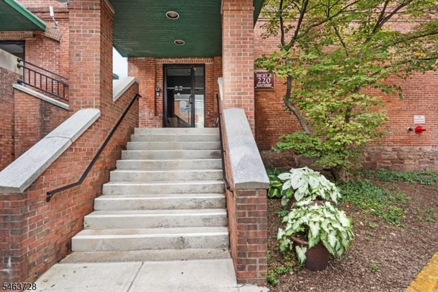220 Main St 203, Little Falls Twp., NJ 07424