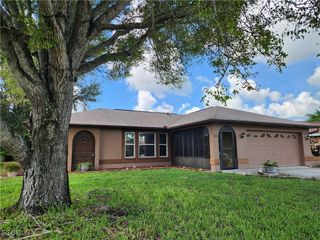 306 SE 21st ST, Cape Coral, FL 33990
