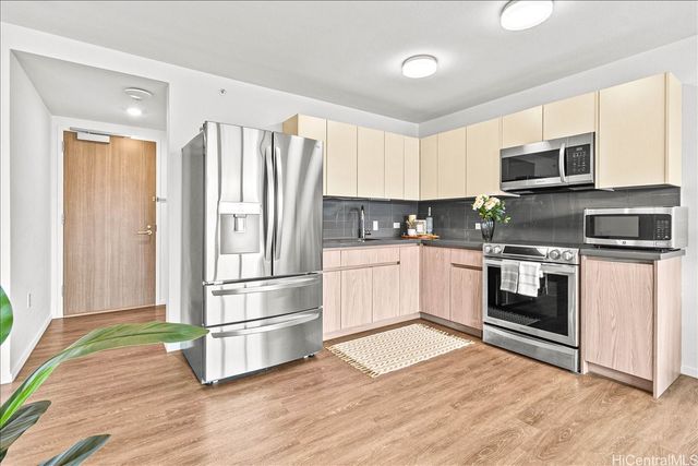 1631 Kapiolani Boulevard 3603, Honolulu, HI 96814