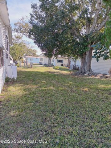 913 Sequoia Street, Barefoot Bay, FL 32976