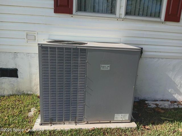 913 Sequoia Street, Barefoot Bay, FL 32976