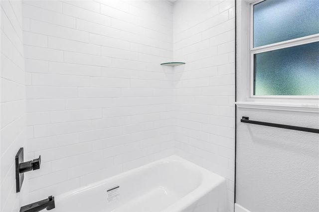 5846 12TH STREET S, St Petersburg, FL 33705