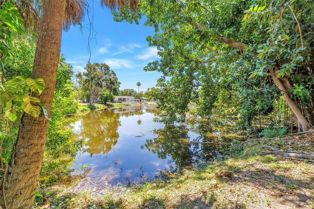 5846 12TH STREET S, St Petersburg, FL 33705