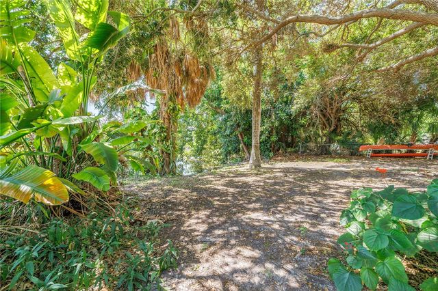 5846 12TH STREET S, St Petersburg, FL 33705