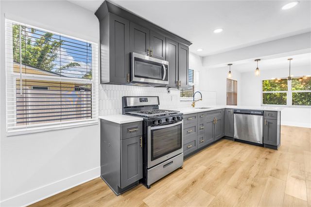 5846 12TH STREET S, St Petersburg, FL 33705