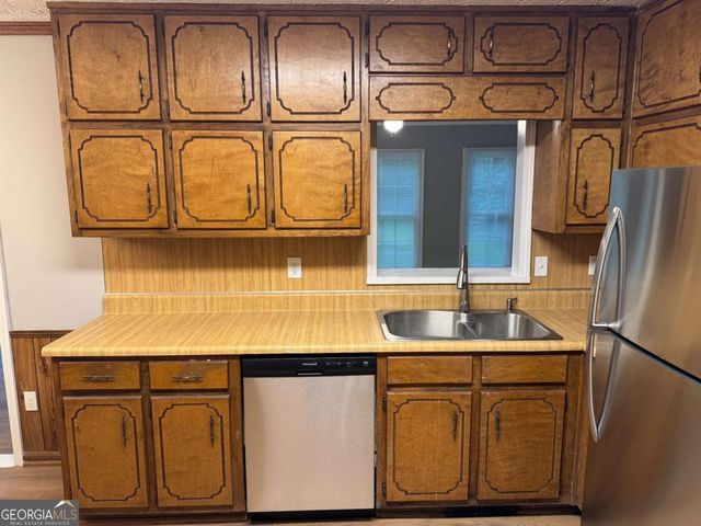 155 Davis Road, Stockbridge, GA 30281