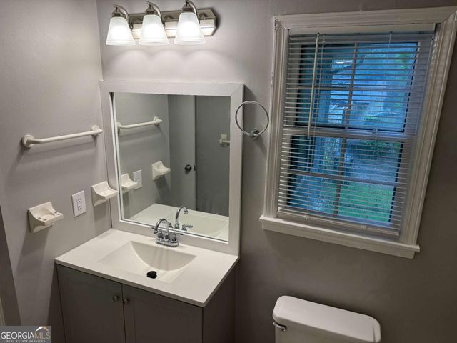 155 Davis Road, Stockbridge, GA 30281