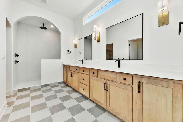 403 N Fielding St, Derby, KS 67037