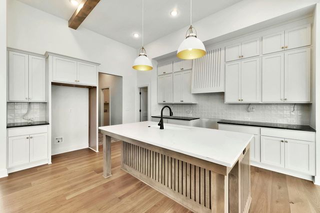 403 N Fielding St, Derby, KS 67037