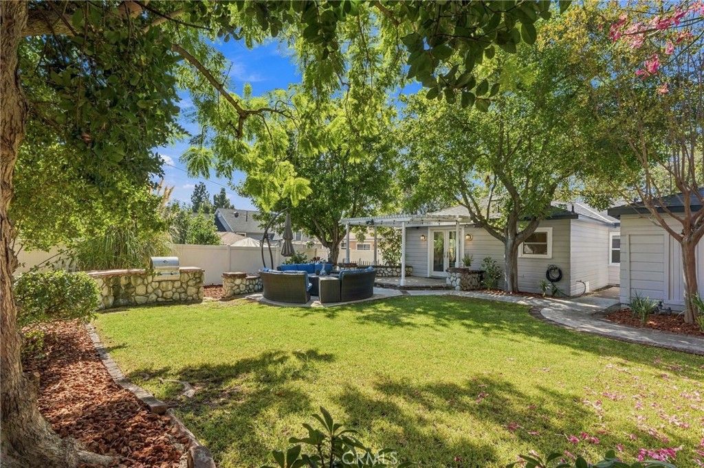 212 N Canyon Boulevard, Monrovia, CA 91016 — photo 2