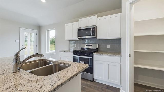 4011 Savannah Oaks Drive, Lake Charles, LA 70607