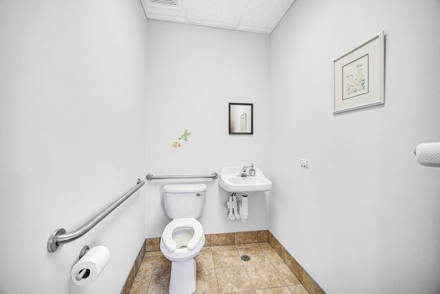 100 Batson Court 202, New Lenox, IL 60451