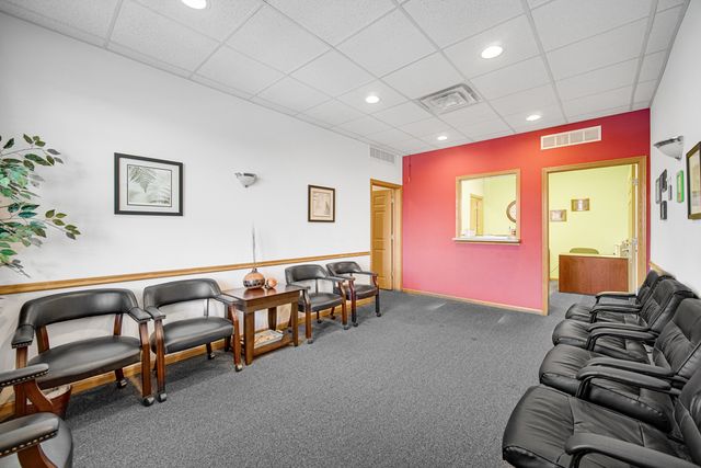 100 Batson Court 202, New Lenox, IL 60451