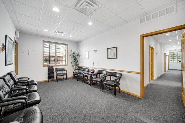 100 Batson Court 202, New Lenox, IL 60451