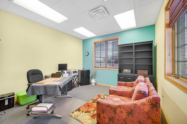 100 Batson Court 202, New Lenox, IL 60451