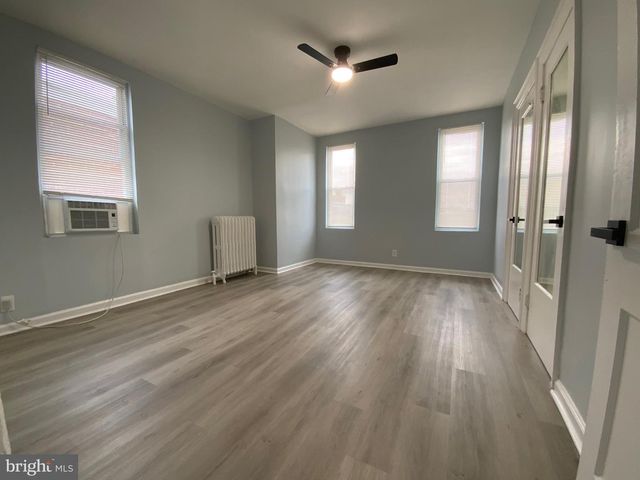 1024 S 60TH ST, Philadelphia, PA 19143