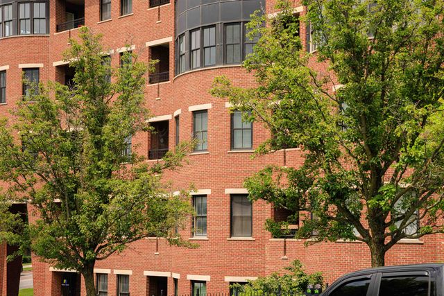 40 College St Apt 204C, Burlington, VT 05401