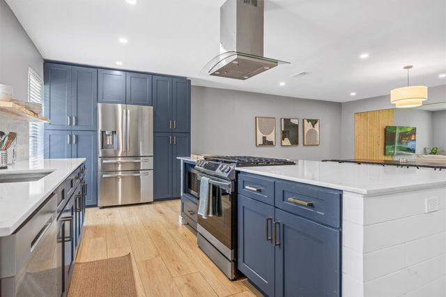 1712 Alleghany DR, Austin, TX 78741