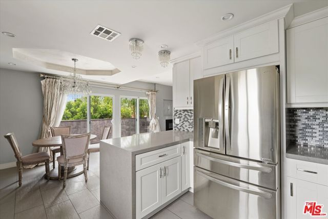 5534 Sylmar Avenue 7, Van Nuys (los Angeles), CA 91401