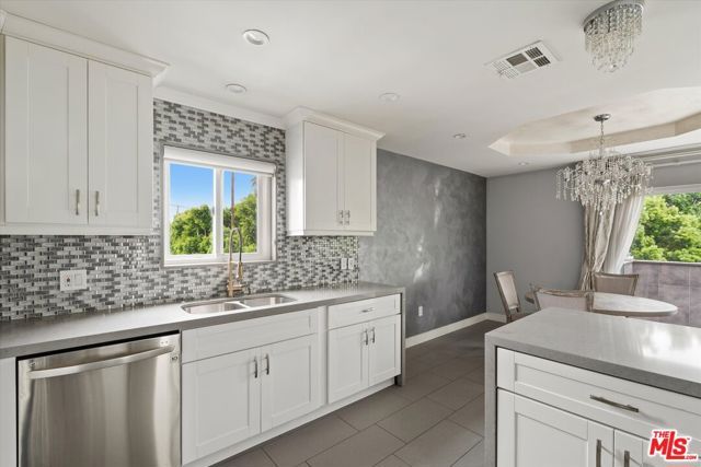 5534 Sylmar Avenue 7, Van Nuys (los Angeles), CA 91401