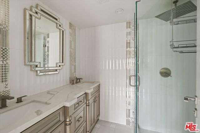 5534 Sylmar Avenue 7, Van Nuys (los Angeles), CA 91401