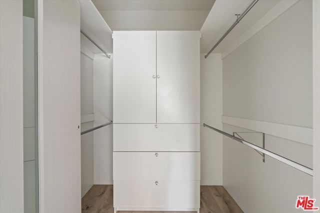 5534 Sylmar Avenue 7, Van Nuys (los Angeles), CA 91401