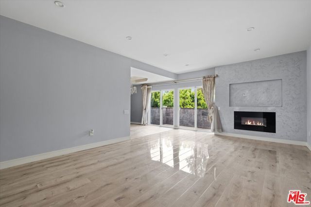 5534 Sylmar Avenue 7, Van Nuys (los Angeles), CA 91401