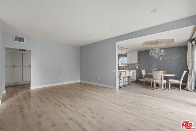 5534 Sylmar Avenue 7, Van Nuys (los Angeles), CA 91401
