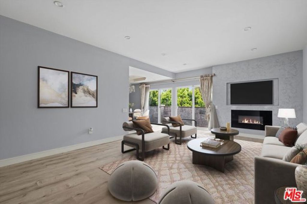 5534 Sylmar Avenue 7, Van Nuys (los Angeles), CA 91401