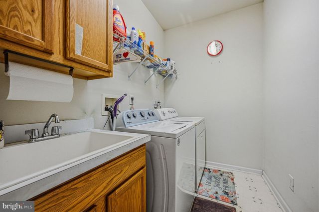 2015 HUNT MASTER LN, Glen Mills, PA 19342