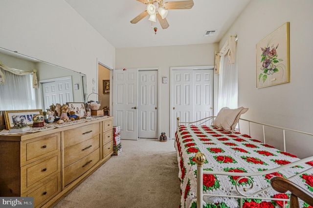 2015 HUNT MASTER LN, Glen Mills, PA 19342