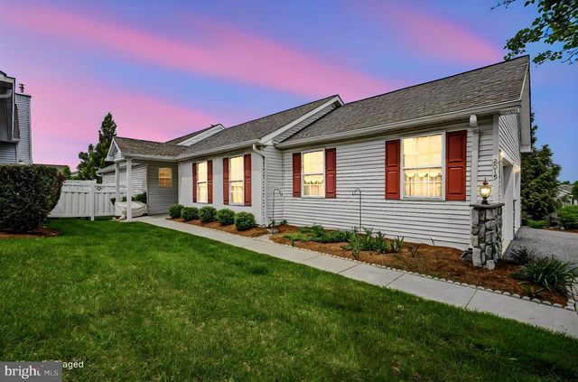 2015 HUNT MASTER LN, Glen Mills, PA 19342