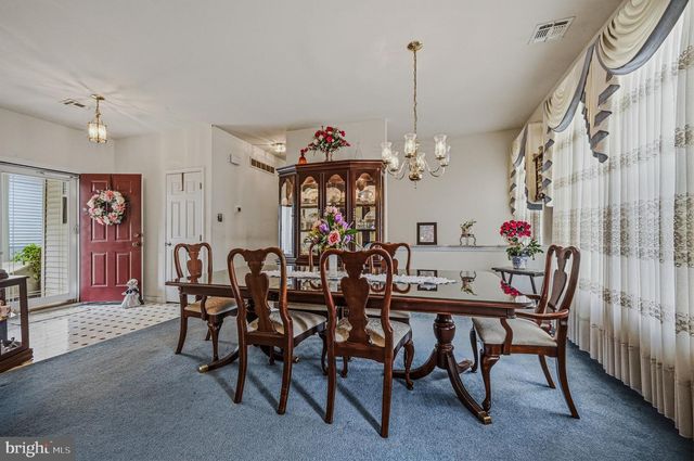 2015 HUNT MASTER LN, Glen Mills, PA 19342