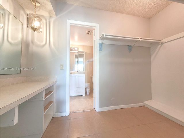 400 NE 18th Ave 104, Homestead, FL 33033