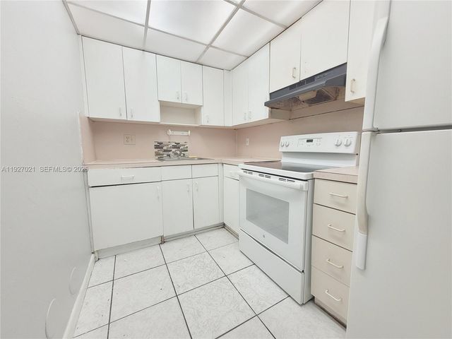 400 NE 18th Ave 104, Homestead, FL 33033