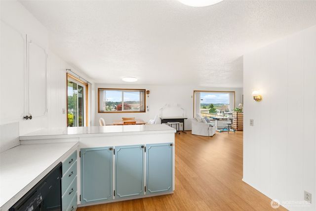 209 Harrison Street, Raymond, WA 98577