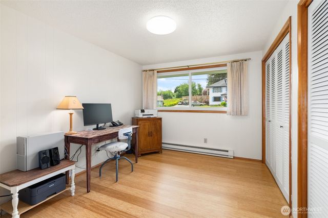 209 Harrison Street, Raymond, WA 98577